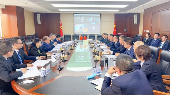 石培文董事長一行赴投資集團(tuán)、開發(fā)建設(shè)公司調(diào)研指導(dǎo)工作